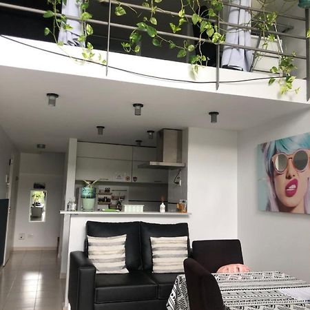 شقة El Depto Tipo Duplex Pleno Centro Incluye Cochera Consultar Servicio De Parking مونتي غراندي المظهر الخارجي الصورة